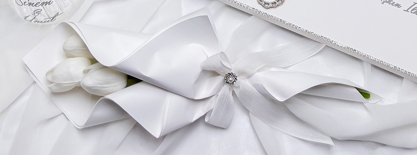 You and Me SILVER - Mini (Mother) Bouquet